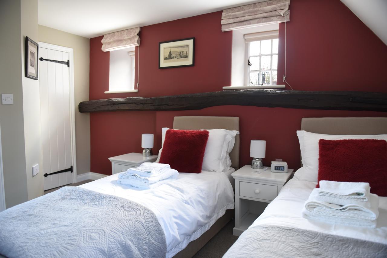 The Three Horseshoes Warham Экстерьер фото